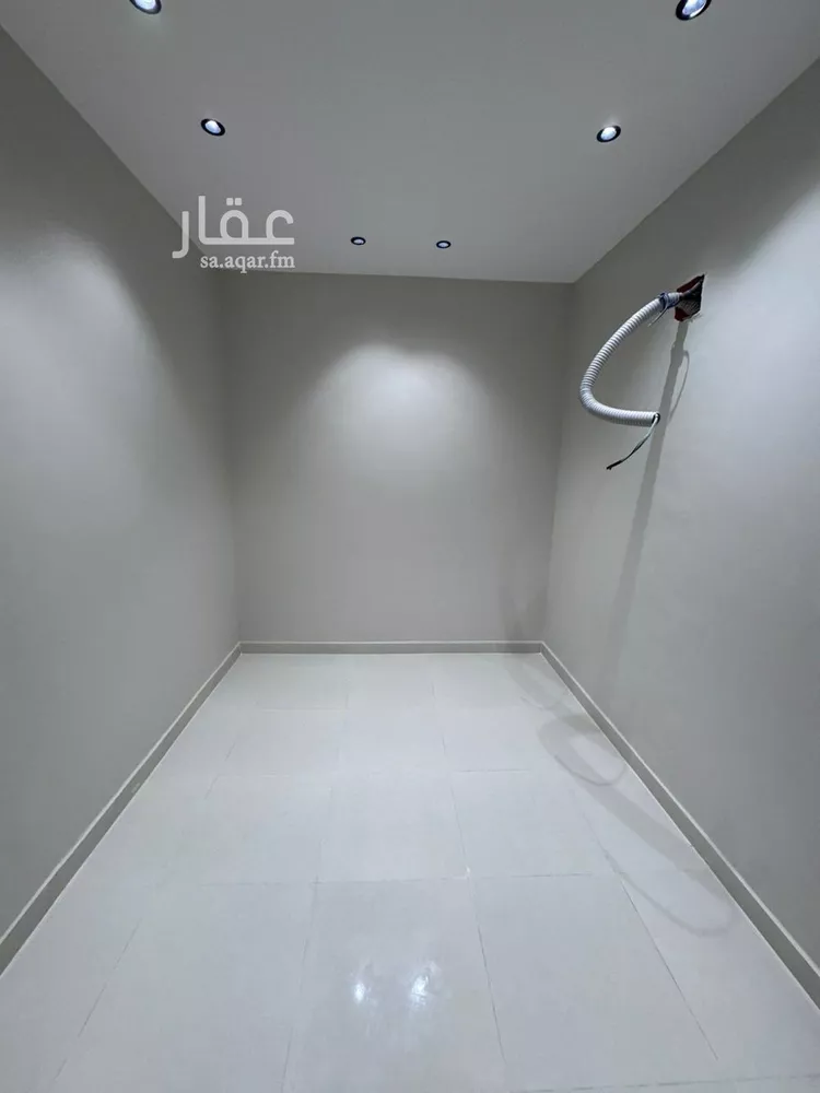 شقة للبيع في شارع ابي القاسم, حي الإسكان, مدينة صامطه, منطقة جازان صورة 5