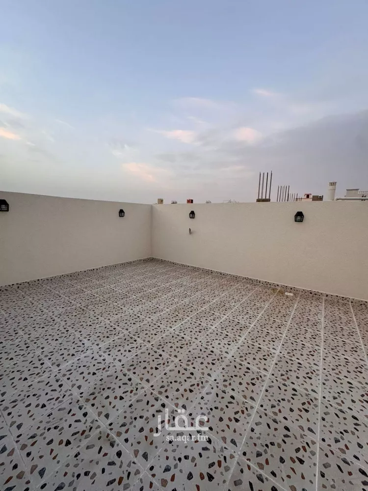 شقة للبيع في شارع شارع أبو بكر الصديق, حي السويس 1, مدينة جازان, منطقة جازان صورة 5