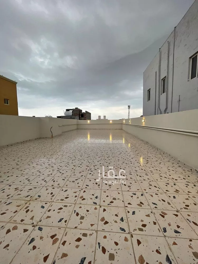 شقة للبيع في شارع اسماء بنت عميس, حي الرحاب 1, مدينة جازان, منطقة جازان صورة 5