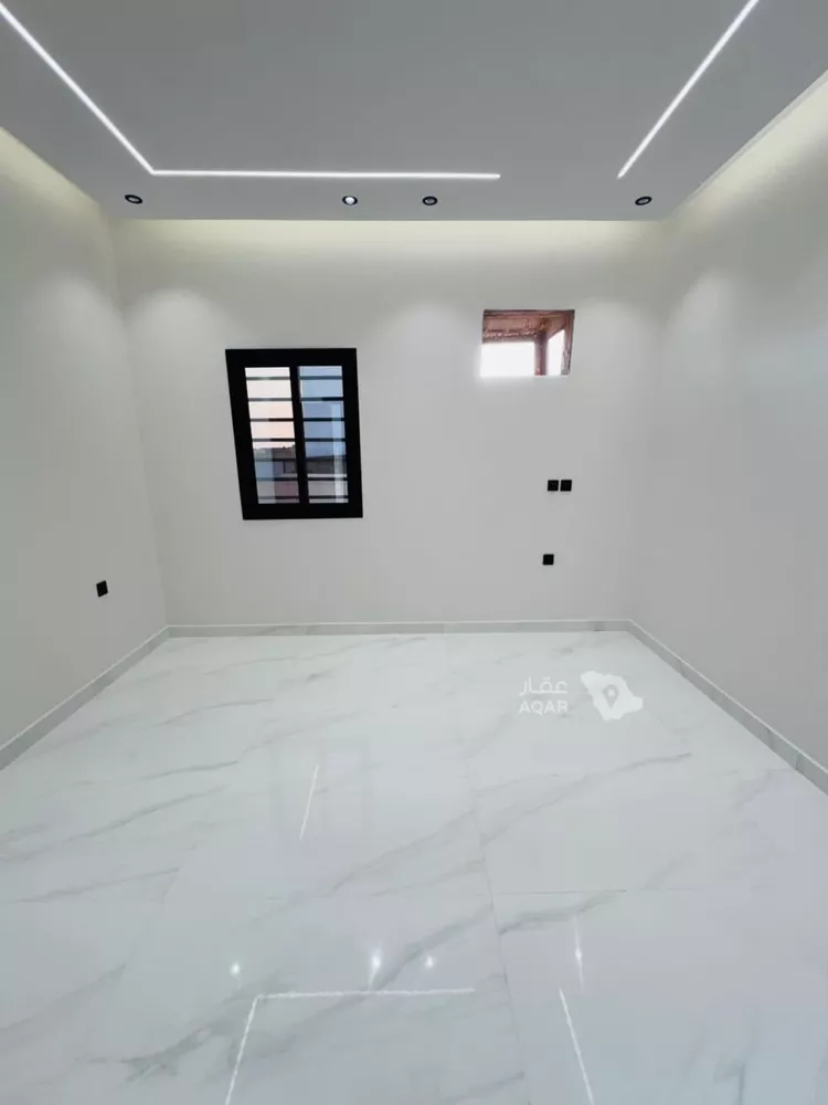 Floor for Sale in Jazan As Suways 13