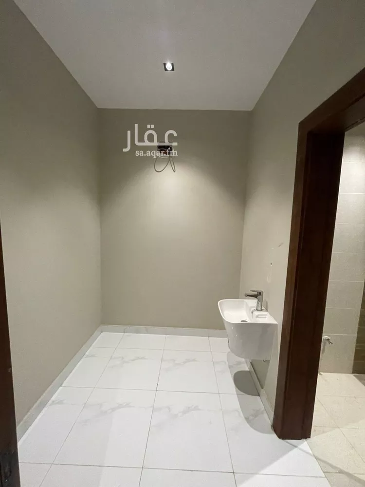 شقة للبيع في شارع الحكم بن عمرو, حي الرحاب 1, مدينة جازان, منطقة جازان صورة 3