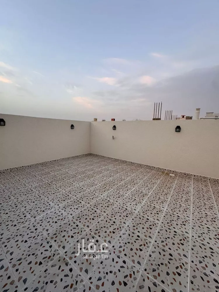 شقة للبيع في شارع شارع أبو بكر الصديق, حي السويس 1, مدينة جازان, منطقة جازان صورة 5
