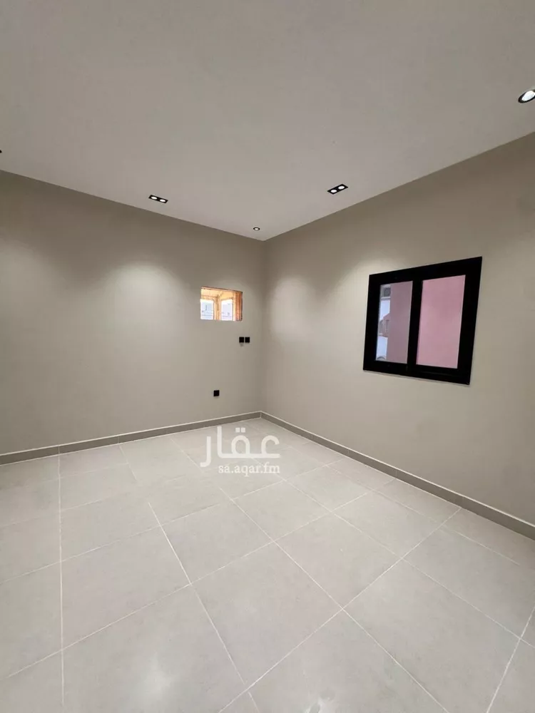 شقة للبيع في شارع شارع الامير ناصر بن عبد العزيز, حي الرحاب 1, مدينة جازان, منطقة جازان صورة 5