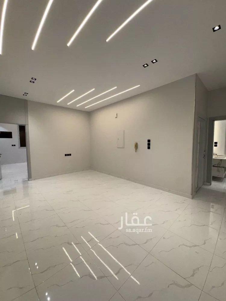 شقة للبيع في شارع أبي القاسم الزجاجي, حي السويس 1, مدينة جازان, منطقة جازان صورة 5