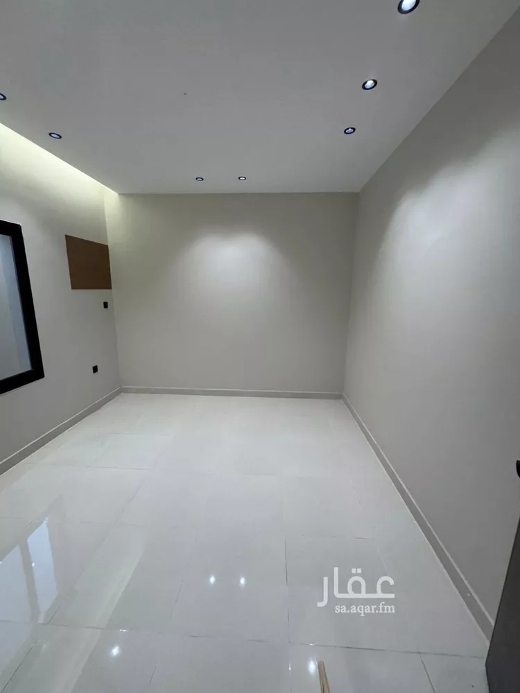 شقة للبيع في شارع ابي القاسم, حي الإسكان, مدينة صامطه, منطقة جازان صورة 4