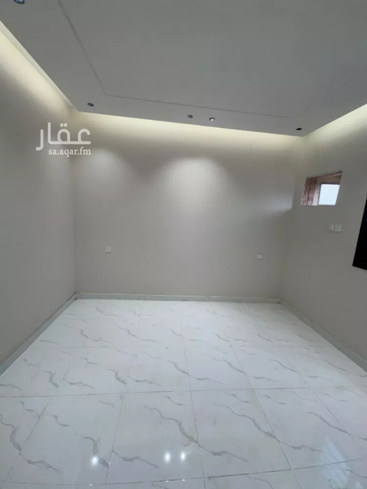 شقة للبيع في شارع شارع الامير بندر بن عبد العزيز, حي المحمدية 2, مدينة جازان, منطقة جازان صورة 2