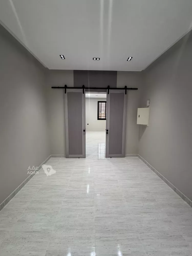 Floor for Sale in Jazan As Suways 12