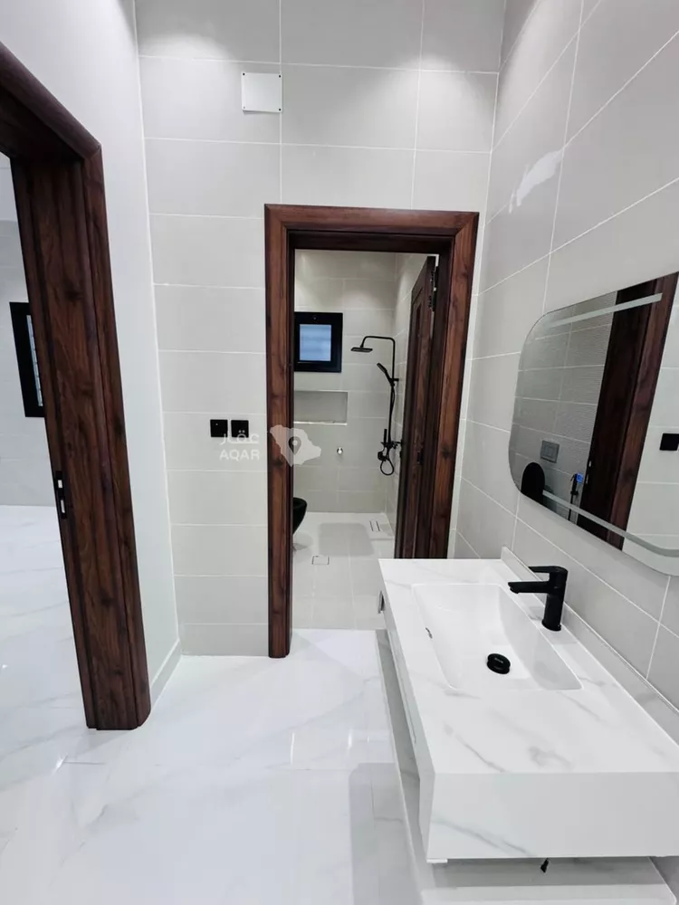 Floor for Sale in Jazan As Suways 4