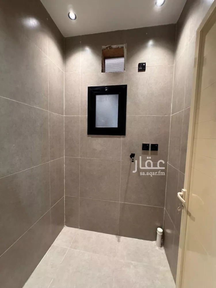 شقة للبيع في شارع شارع الامير ناصر بن عبد العزيز, حي الرحاب 1, مدينة جازان, منطقة جازان صورة 4