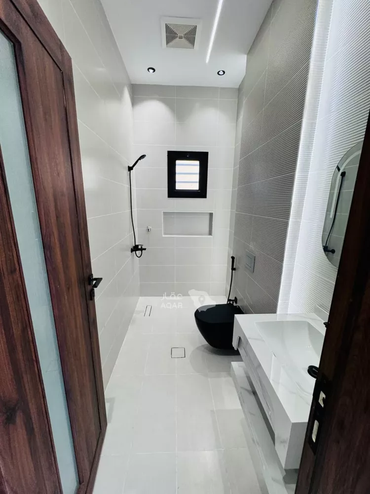 Floor for Sale in Jazan As Suways 11