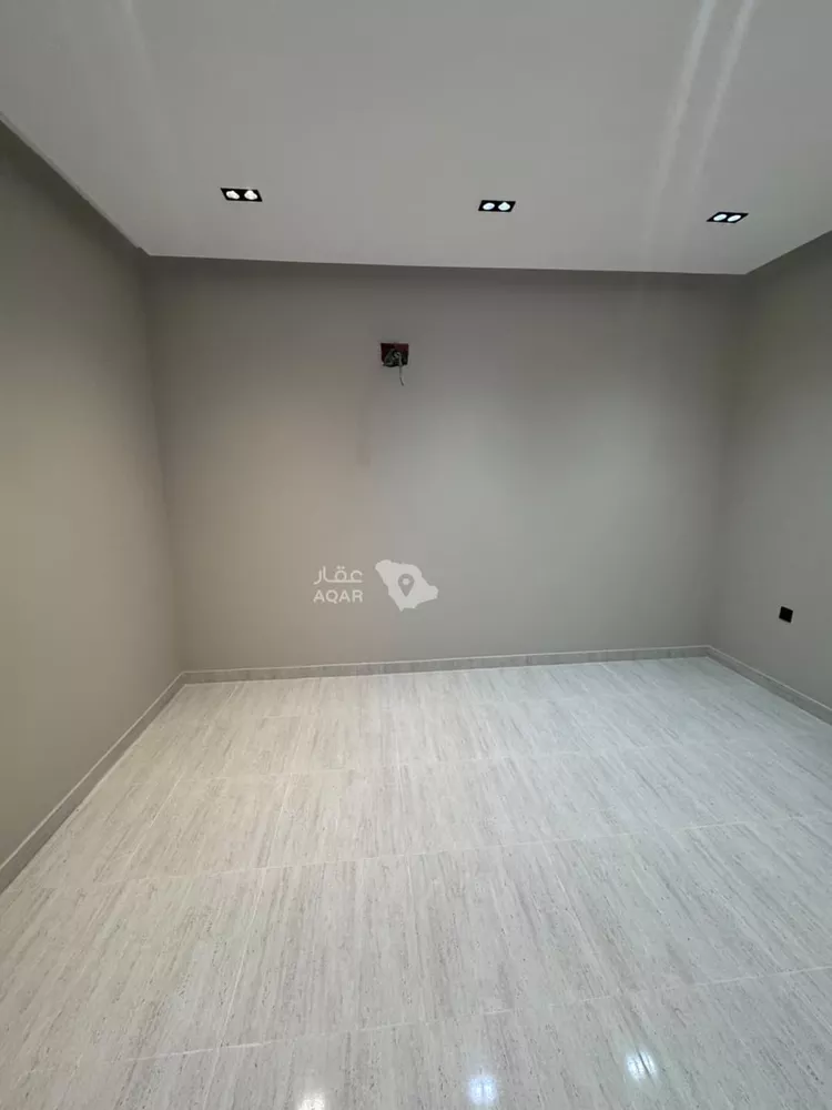 Floor for Sale in Jazan As Suways 20