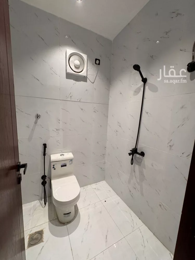 شقة للبيع في شارع خالد بن الوليد, حي الشاطئ, مدينة جازان, منطقة جازان صورة 2