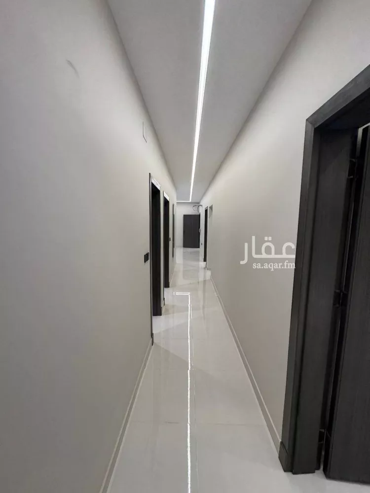 شقة للبيع في شارع ابي القاسم, حي الإسكان, مدينة صامطه, منطقة جازان صورة 2