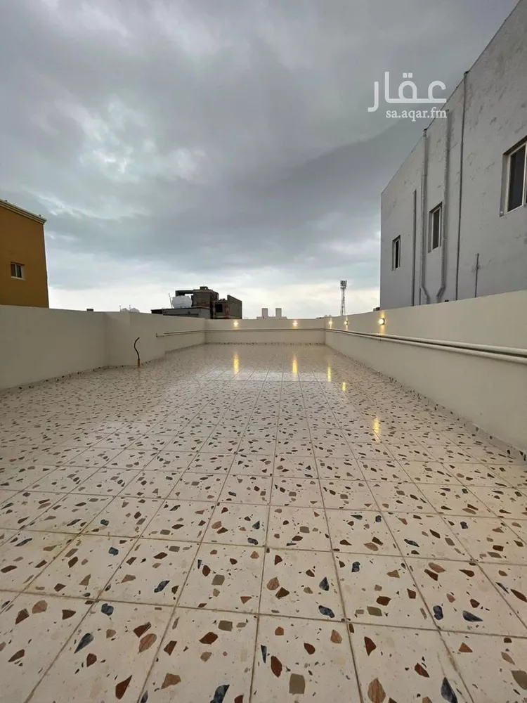 شقة للبيع في شارع اسماء بنت عميس, حي الرحاب 1, مدينة جازان, منطقة جازان صورة 5
