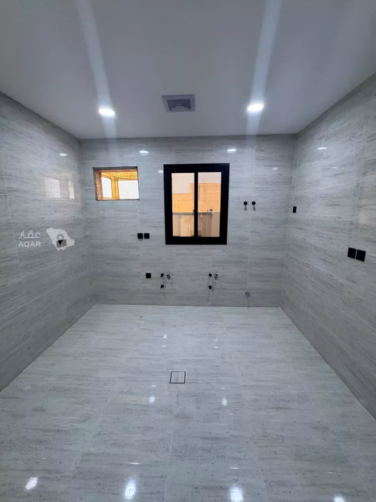 Floor for Sale in Jazan As Suways 10