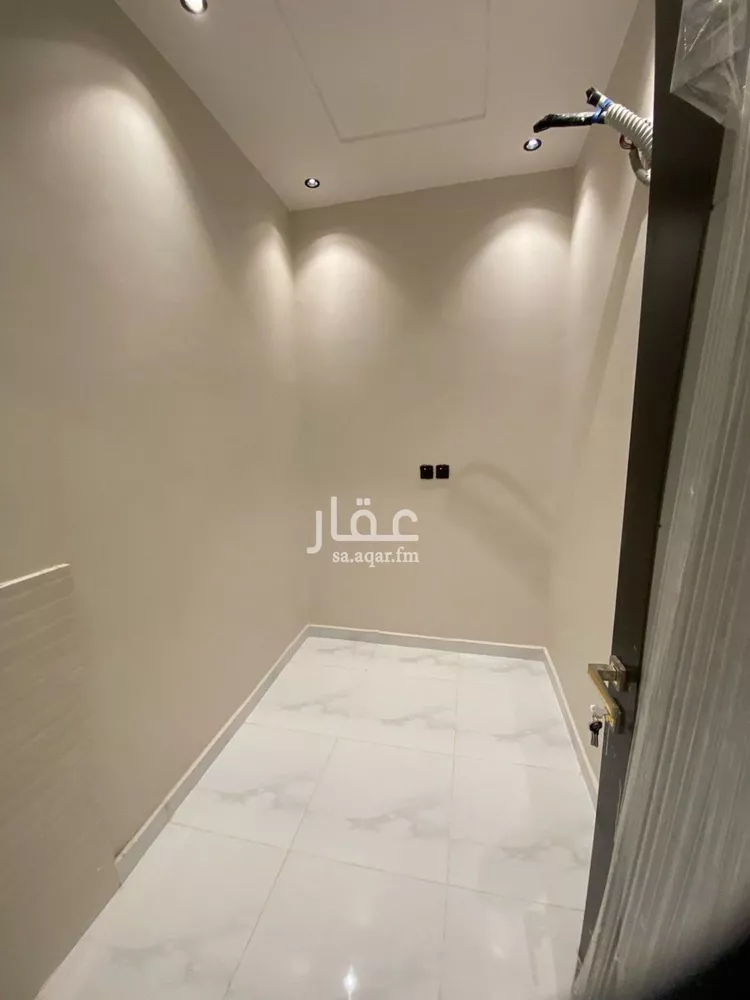 شقة للبيع في شارع عمر المختار, حي الرحاب 2, مدينة جازان, منطقة جازان صورة 4