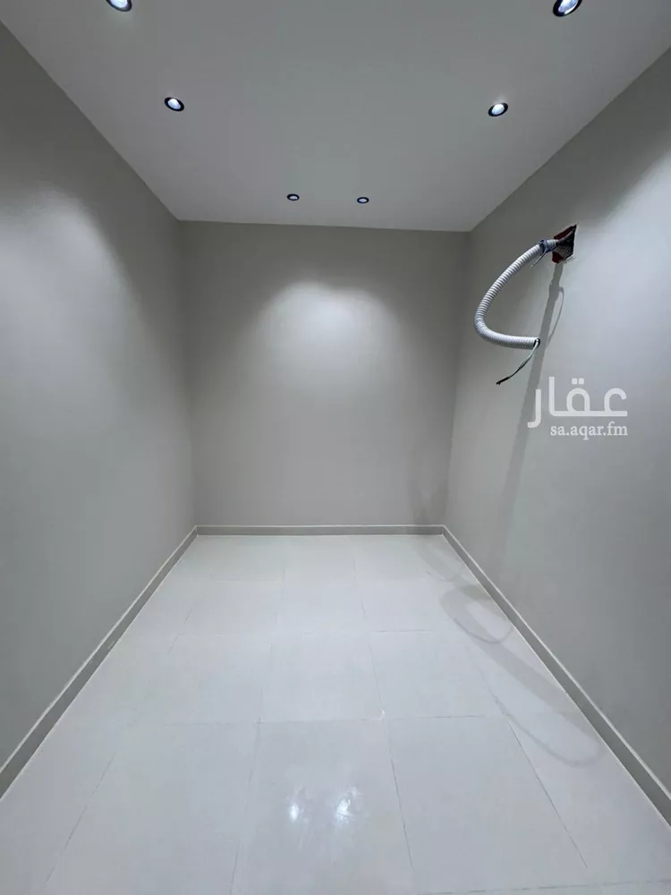 شقة للبيع في شارع ابي القاسم, حي الإسكان, مدينة صامطه, منطقة جازان صورة 5