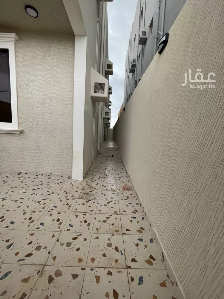 شقة للبيع في شارع اسماء بنت عميس, حي الرحاب 1, مدينة جازان, منطقة جازان صورة 2