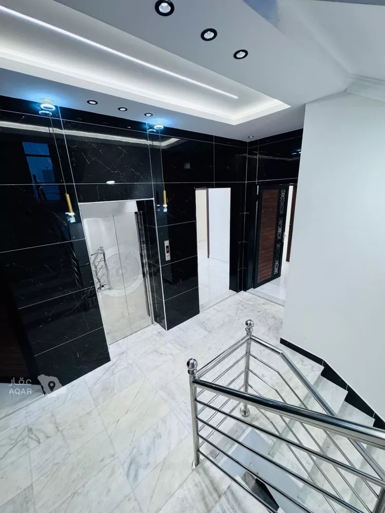 Floor for Sale in Jazan As Suways 8