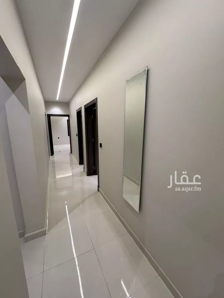 شقة للبيع في شارع ابي القاسم, حي الإسكان, مدينة صامطه, منطقة جازان صورة 3