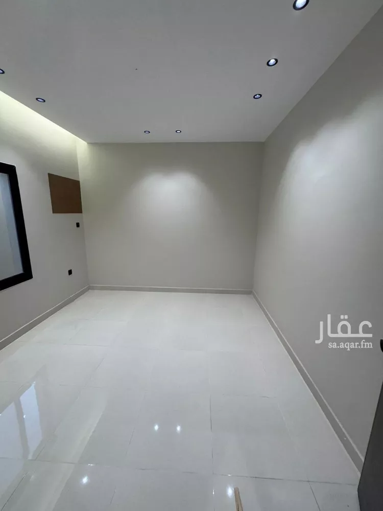 شقة للبيع في شارع ابي القاسم, حي الإسكان, مدينة صامطه, منطقة جازان صورة 4