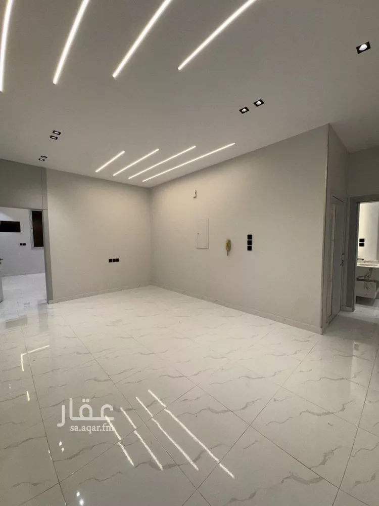 شقة للبيع في شارع أبي القاسم الزجاجي, حي السويس 1, مدينة جازان, منطقة جازان صورة 3