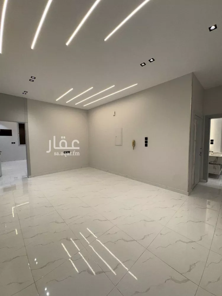 شقة للبيع في شارع أبي القاسم الزجاجي, حي السويس 1, مدينة جازان, منطقة جازان صورة 5