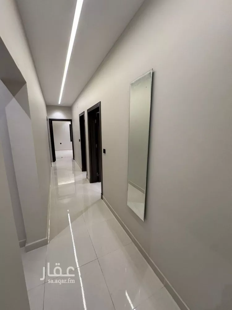 شقة للبيع في شارع ابي القاسم, حي الإسكان, مدينة صامطه, منطقة جازان صورة 3