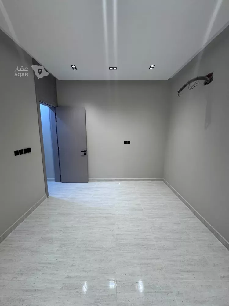 Floor for Sale in Jazan As Suways 10