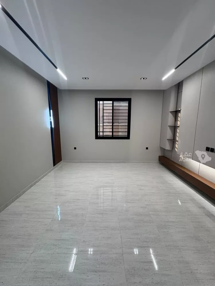 Floor for Sale in Jazan As Suways 7