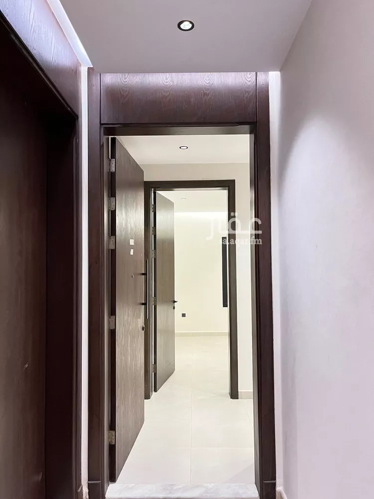 شقة للإيجار في شارع أبي محمد البيهقي, حي الريان, مدينة جدة, منطقة مكة المكرمة صورة 3