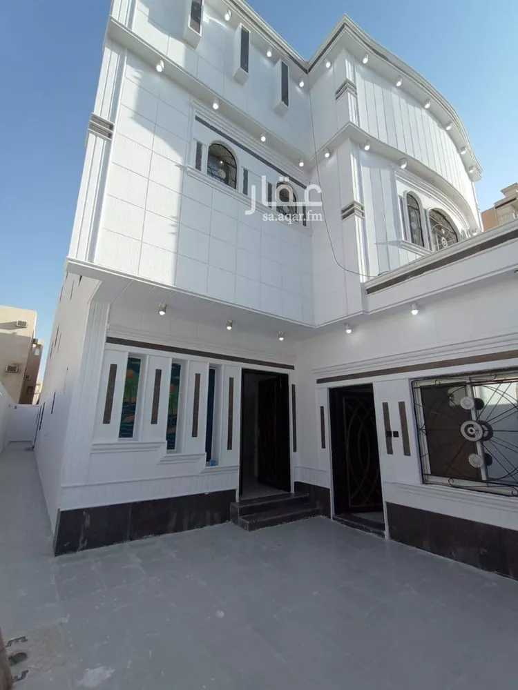 فيلا للبيع في شارع إسماعيل الوثابي, حي الرمال, مدينة الرياض, منطقة الرياض