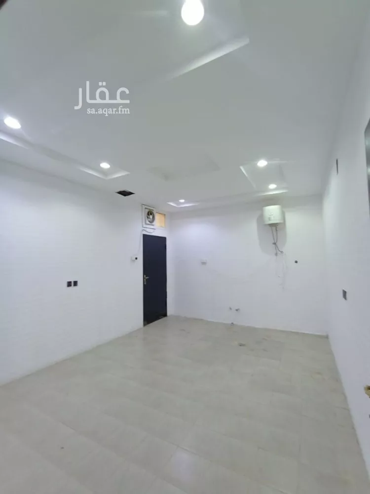 فيلا للبيع في شارع إسماعيل الوثابي, حي الرمال, مدينة الرياض, منطقة الرياض صورة 5