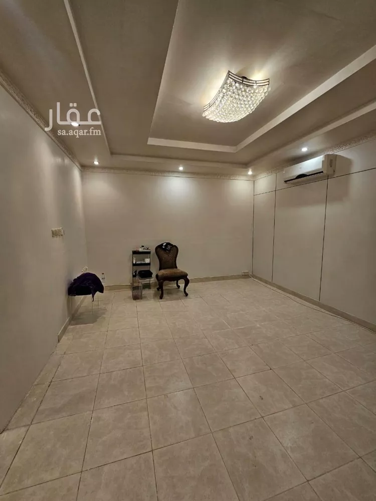 فيلا للبيع في شارع رقم 282, حي الياسمين, مدينة الرياض, منطقة الرياض صورة 2