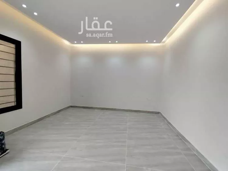 دور للبيع في شارع احمد الطيبي, حي بدر, مدينة الرياض, منطقة الرياض صورة 4