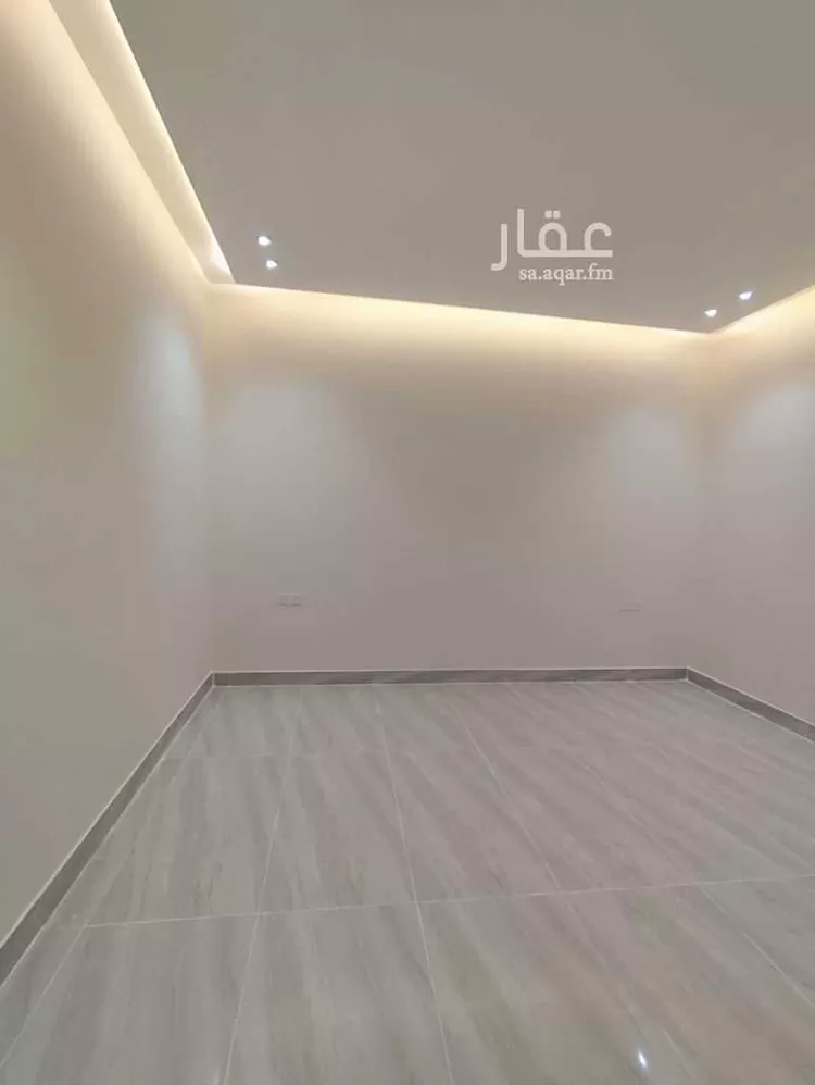 دور للبيع في شارع احمد الطيبي, حي بدر, مدينة الرياض, منطقة الرياض صورة 3