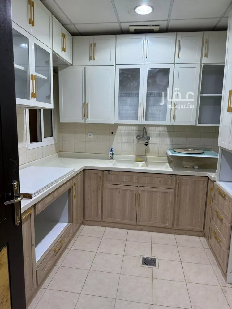 شقة للإيجار في شارع أبي دلف الخزرجي, حي النزهة, مدينة الرياض, منطقة الرياض صورة 3