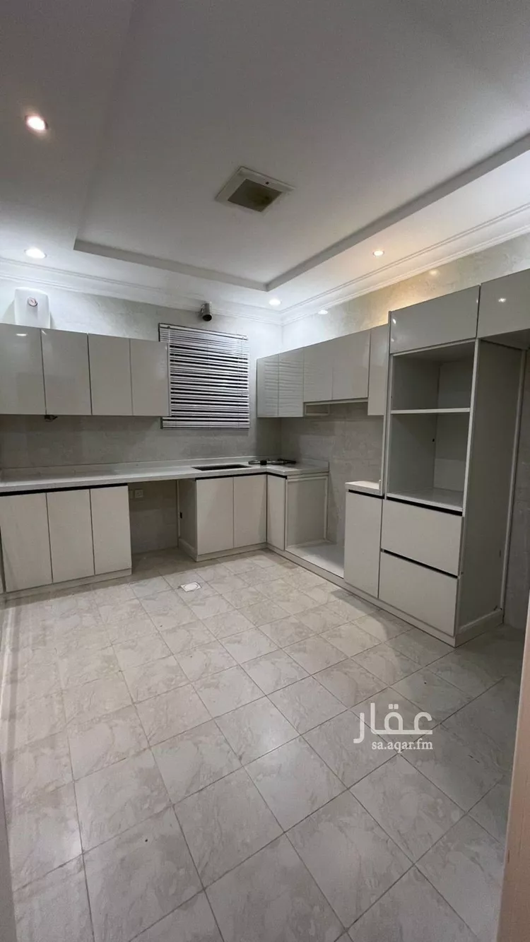 شقة للإيجار في شارع رقم 279, حي الملقا, مدينة الرياض, منطقة الرياض صورة 2