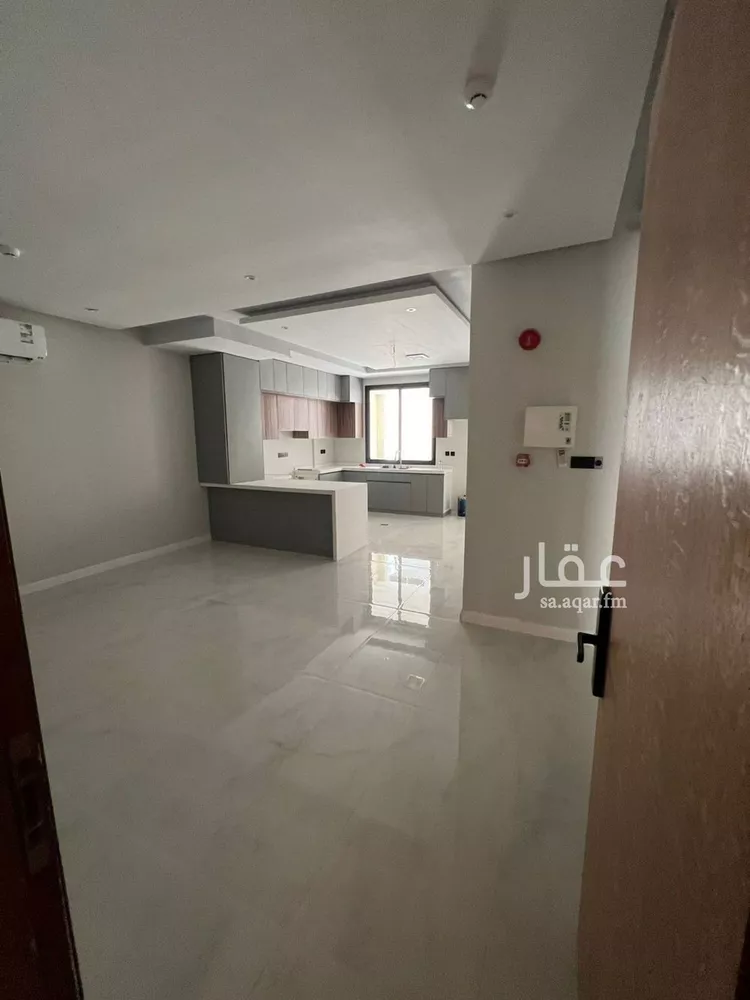 فيلا للإيجار في شارع الخرمة, حي الورود, مدينة الرياض, منطقة الرياض