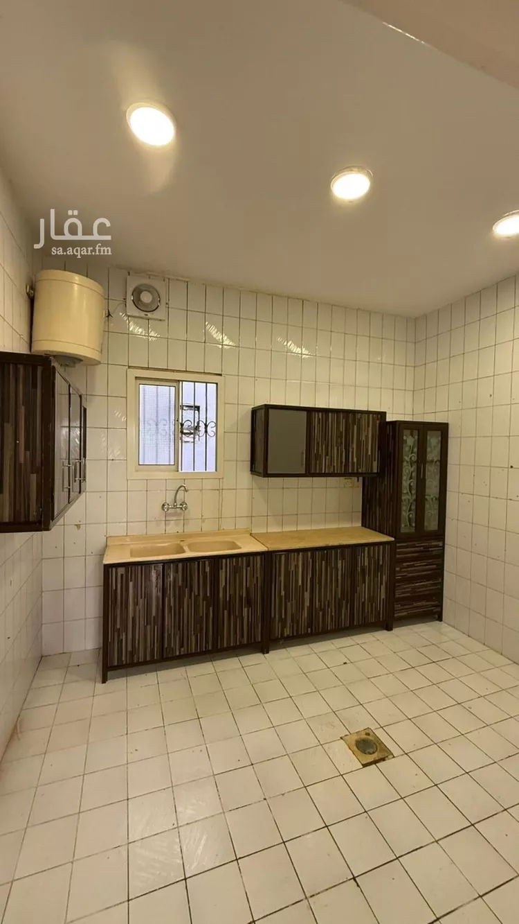 شقة للإيجار في شارع أبي دلف الخزرجي, حي النزهة, مدينة الرياض, منطقة الرياض