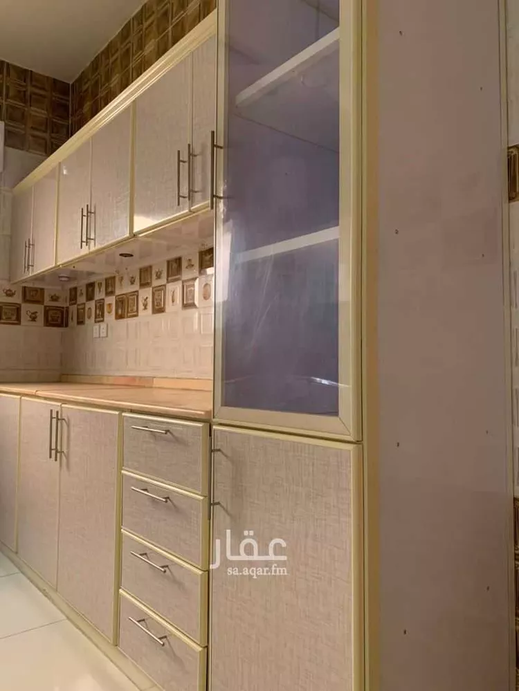 شقة للإيجار في شارع سعد الاوسي, حي الجامعيين, مدينة خميس مشيط, منطقة عسير صورة 4