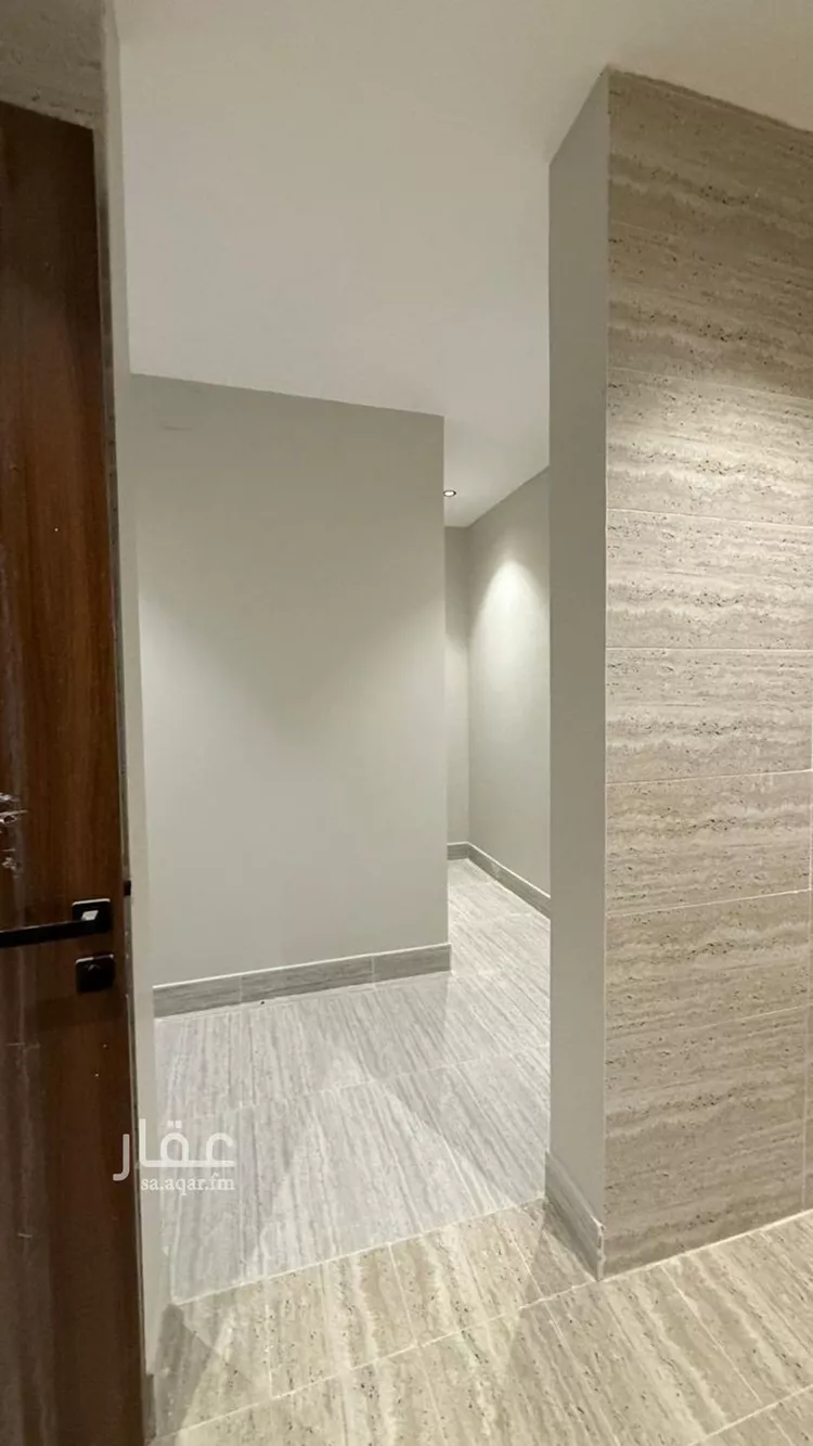 Floor for Sale in Riyadh Ash Sharq 10