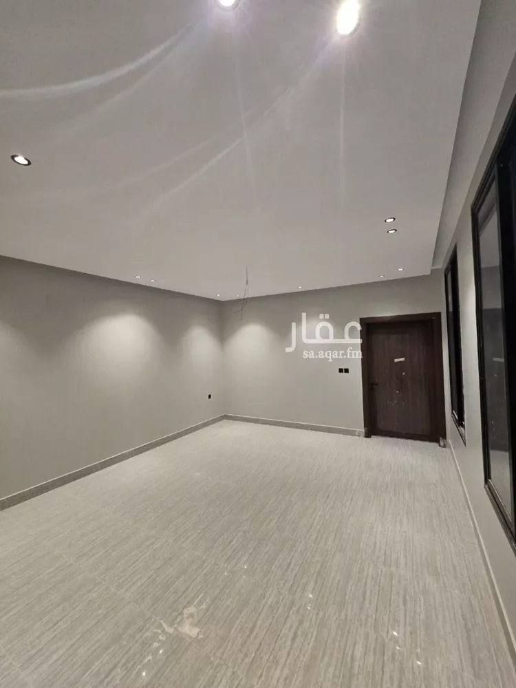 Floor for Sale in Riyadh Ash Sharq 6