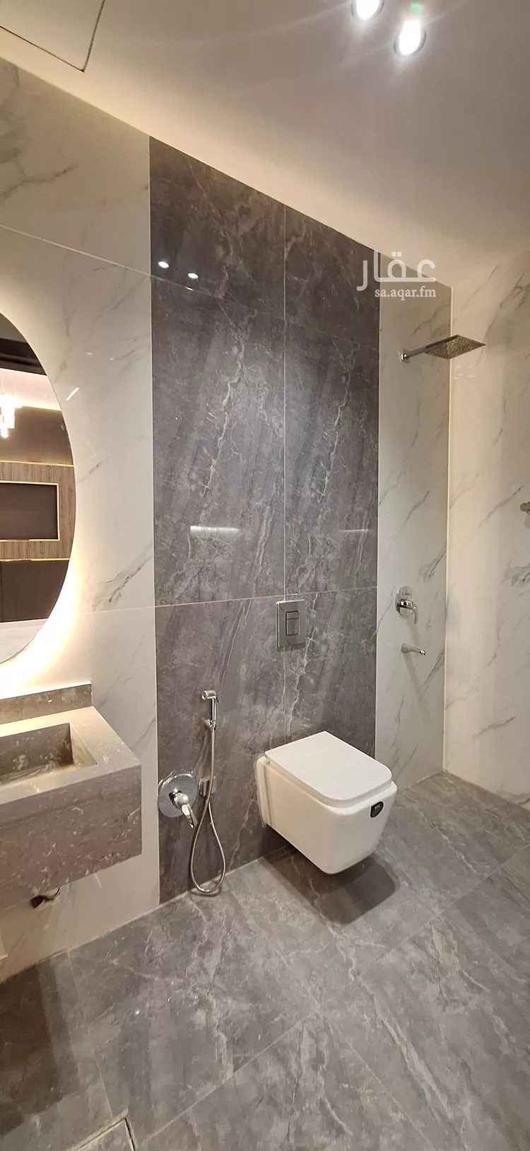 Floor for Sale in Riyadh Al Janadriyah 6