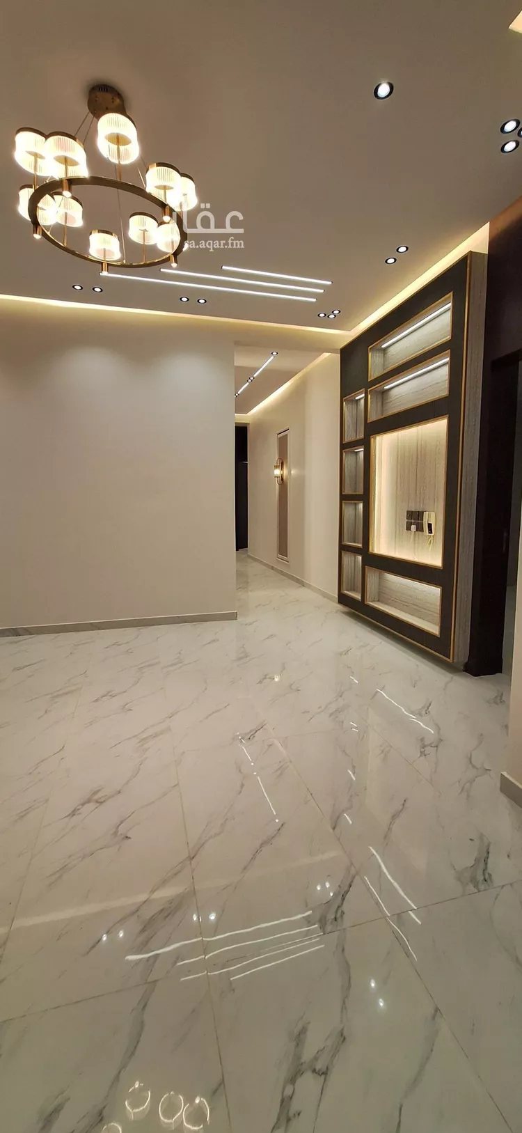Floor for Sale in Riyadh Al Janadriyah 7