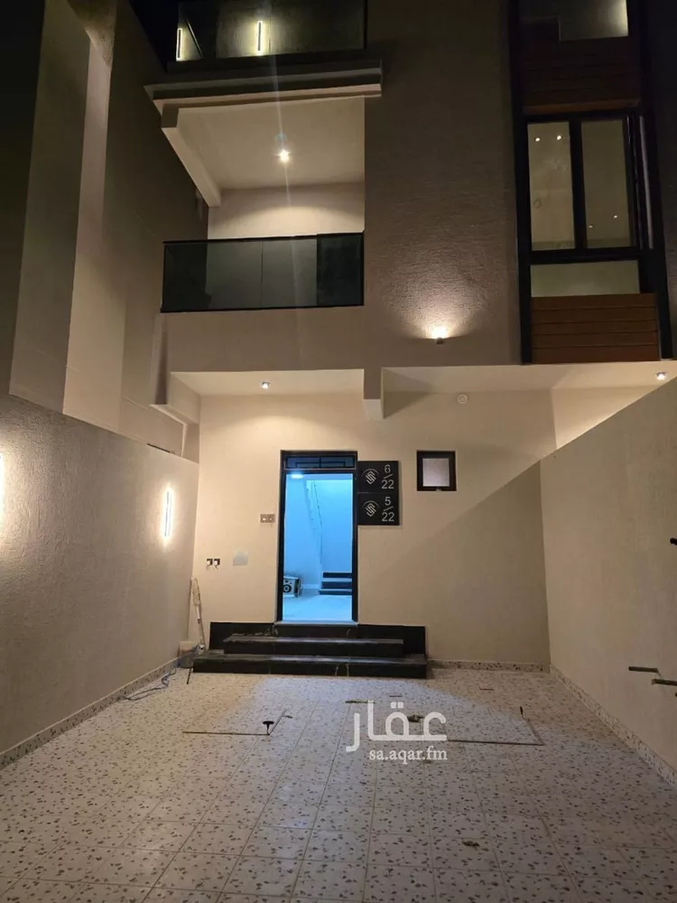 Floor for Sale in Riyadh Ash Sharq 7