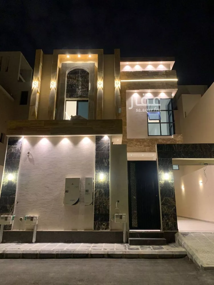 Floor for Sale in Riyadh Al Janadriyah 9