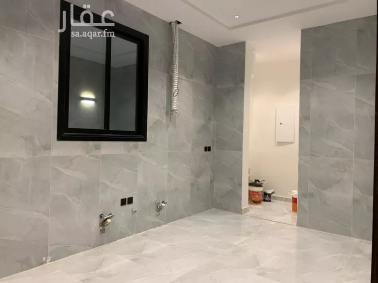 Floor for Sale in Riyadh Al Janadriyah 17