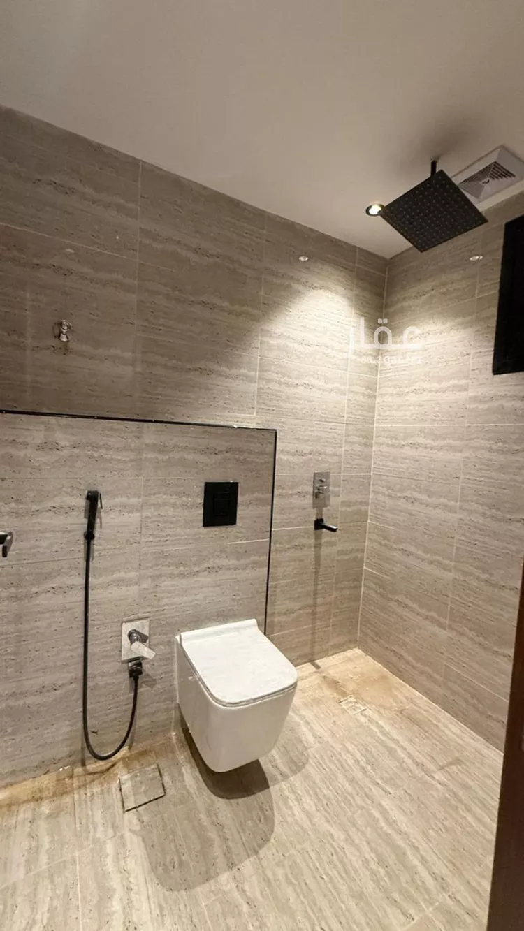 Floor for Sale in Riyadh Ash Sharq 9