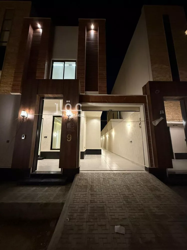 فيلا للبيع في شارع أبي العباس الجندي, حي الرمال, مدينة الرياض, منطقة الرياض